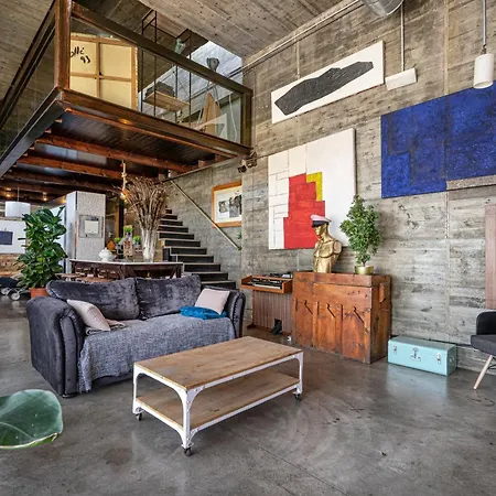 The Loft - With Private Pool & Jacuzzi Сasa de vacaciones